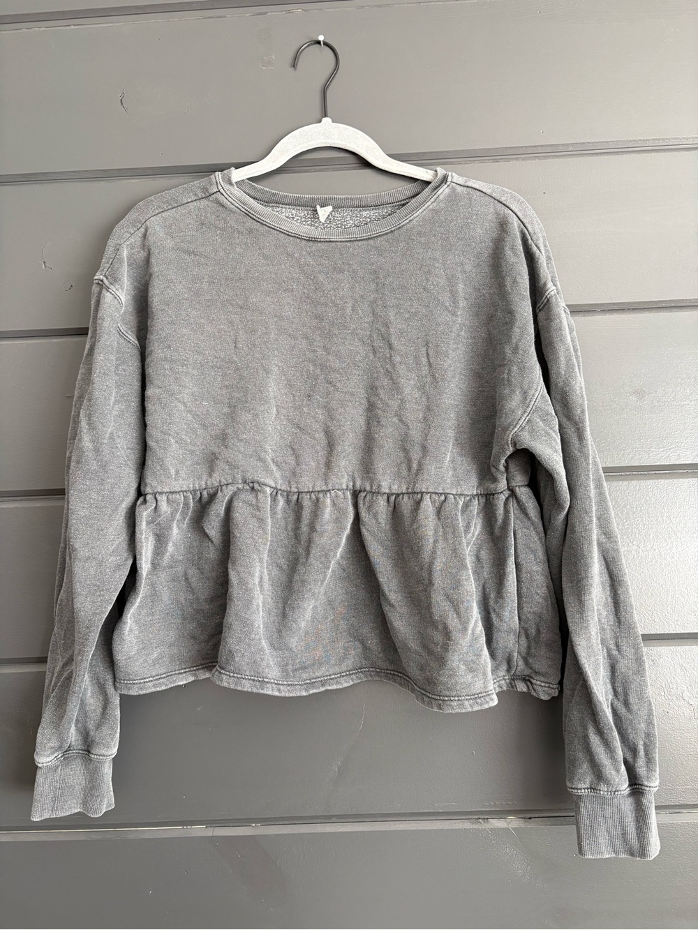 bp Washed Gray Ruffle-Hem Crew Sweatshirt